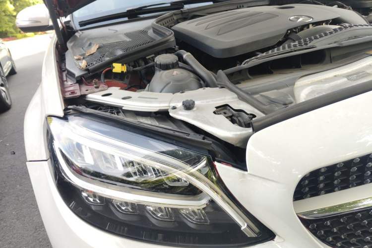 Used Mercedes-Benz C-Class 2020 C 260 L Sport Edition Engine Bay Right
