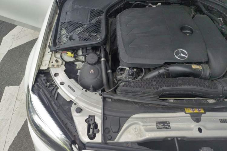 Used Mercedes-Benz C-Class 2020 Restyled C 260 Sport Edition Engine Bay Right