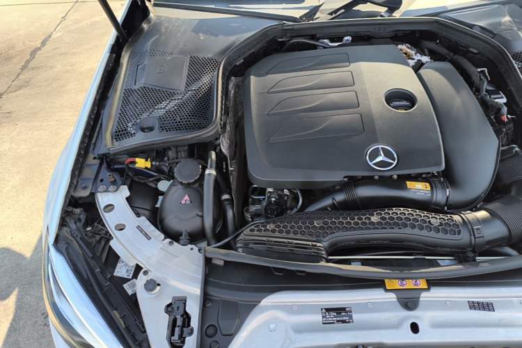 Used Mercedes-Benz C-Class 2020 C 260 L Sport Edition Engine Bay Right