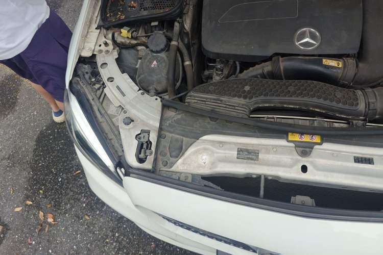 Used Mercedes-Benz C-Class 2020 C 260 L Sport Edition Engine Bay Right