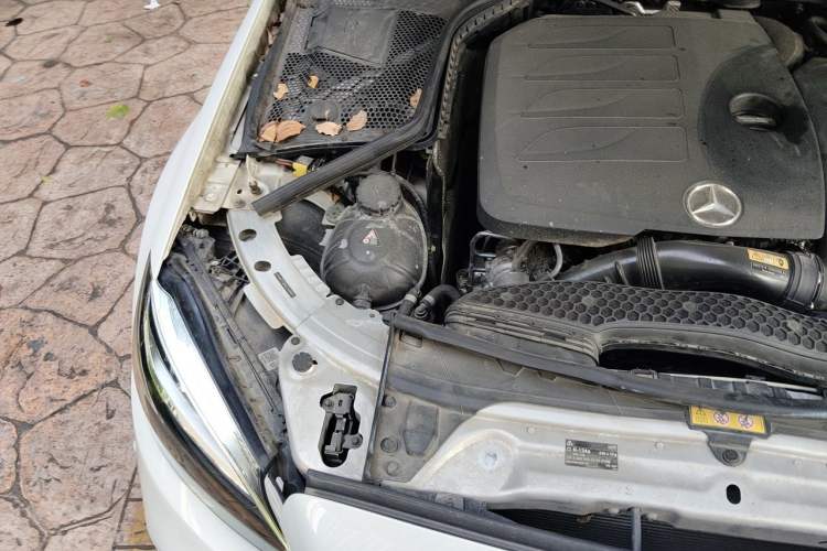 Used Mercedes-Benz C-Class 2020 C 200 L Fashion Edition Sport Version Engine Bay Right