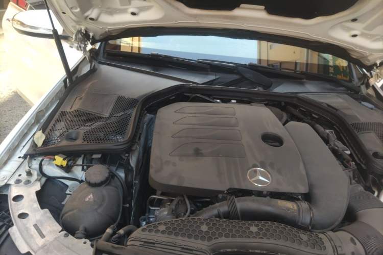 Used Mercedes-Benz C-Class 2020 C 200 L Fashion Edition Sport Version Engine Bay Right