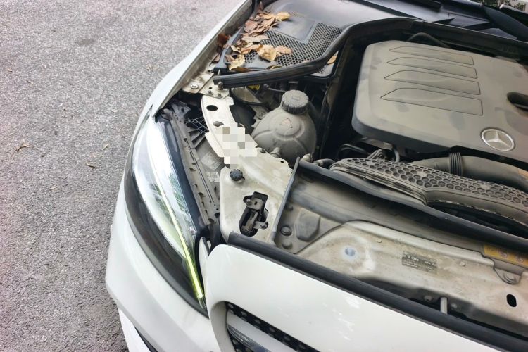 Used Mercedes-Benz C-Class 2020 Restyled C 200 L Fashion Edition Sport Version Engine Bay Right