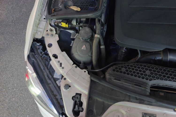 Used Mercedes-Benz C-Class 2020 C 260 L Sport Edition Engine Bay Right