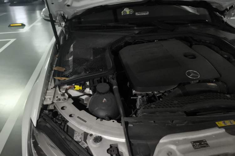 Used Mercedes-Benz C-Class 2020 Restyled C 260 L Sport Edition Engine Bay Right