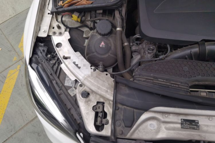 Used Mercedes-Benz C-Class 2020 C 260 L Sport Edition Engine Bay Right