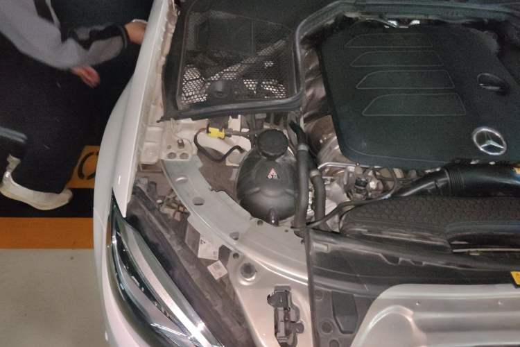 Used Mercedes-Benz C-Class 2020 C 260 Coupe Engine Bay Right