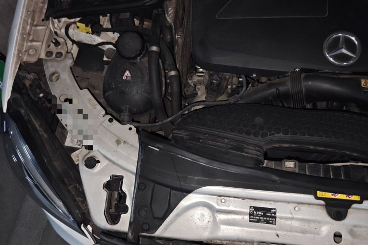 Used Mercedes-Benz C-Class 2020 C 260 L Sport Edition Engine Bay Right