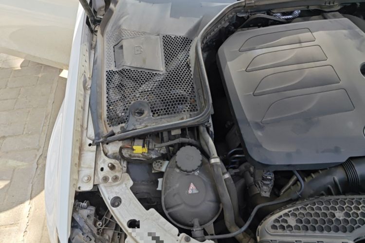 Used Mercedes-Benz C-Class 2020 C 260 L Sport Edition Engine Bay Right