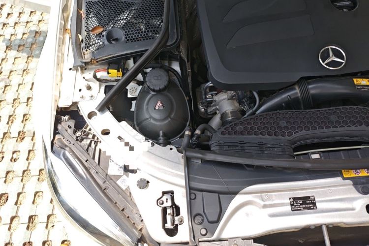 Used Mercedes-Benz C-Class 2020 Updated C 200 L Fashion Edition Engine Bay Right