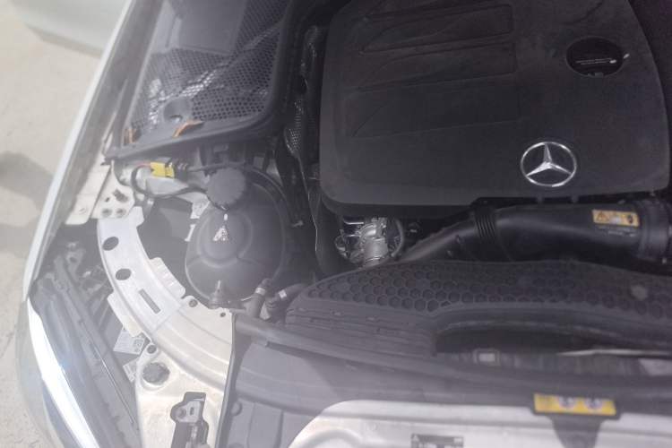 Used Mercedes-Benz C-Class 2020 C 200 L Fashion Edition Sport Version Engine Bay Right