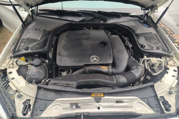 Used Mercedes-Benz C-Class 2020 Updated C 200 L Fashion Edition Engine Bay