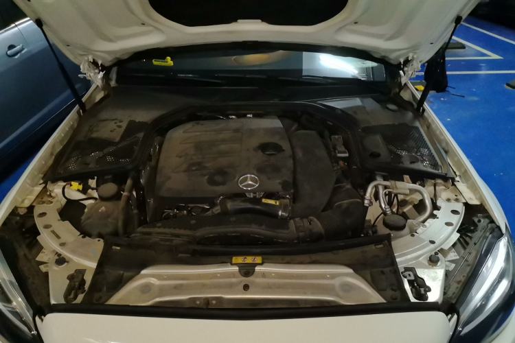 Used Mercedes-Benz C-Class 2020 C 260 Coupe Engine Bay