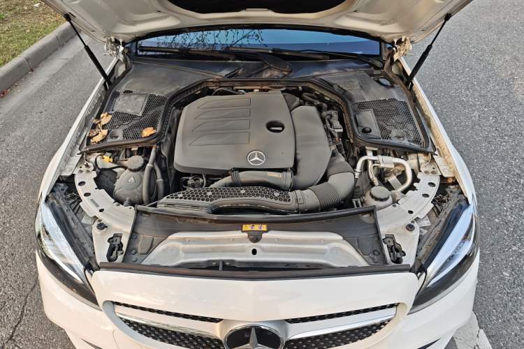 Used Mercedes-Benz C-Class 2020 C 260 Coupe Engine Bay