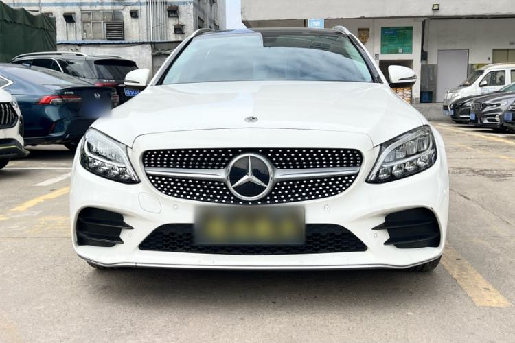 Used Mercedes-Benz C-Class 2020 Facelifted C 260 Estate Exterior 1