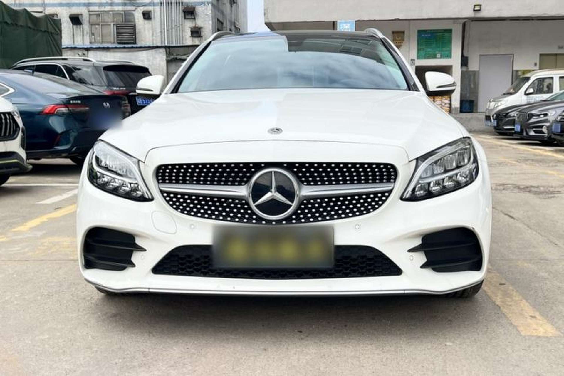 Used Mercedes-Benz C-Class 2020 Facelifted C 260 Estate Exterior 1