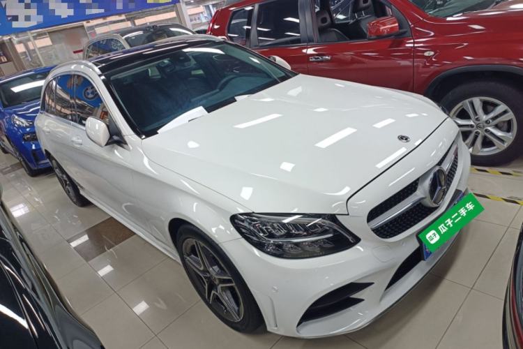 Used Mercedes-Benz C-Class 2020 Facelifted C 260 Estate Exterior 1