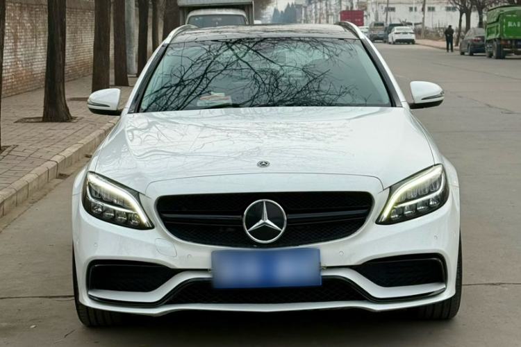 Used Mercedes-Benz C-Class 2020 Facelifted C 260 Estate Exterior 1