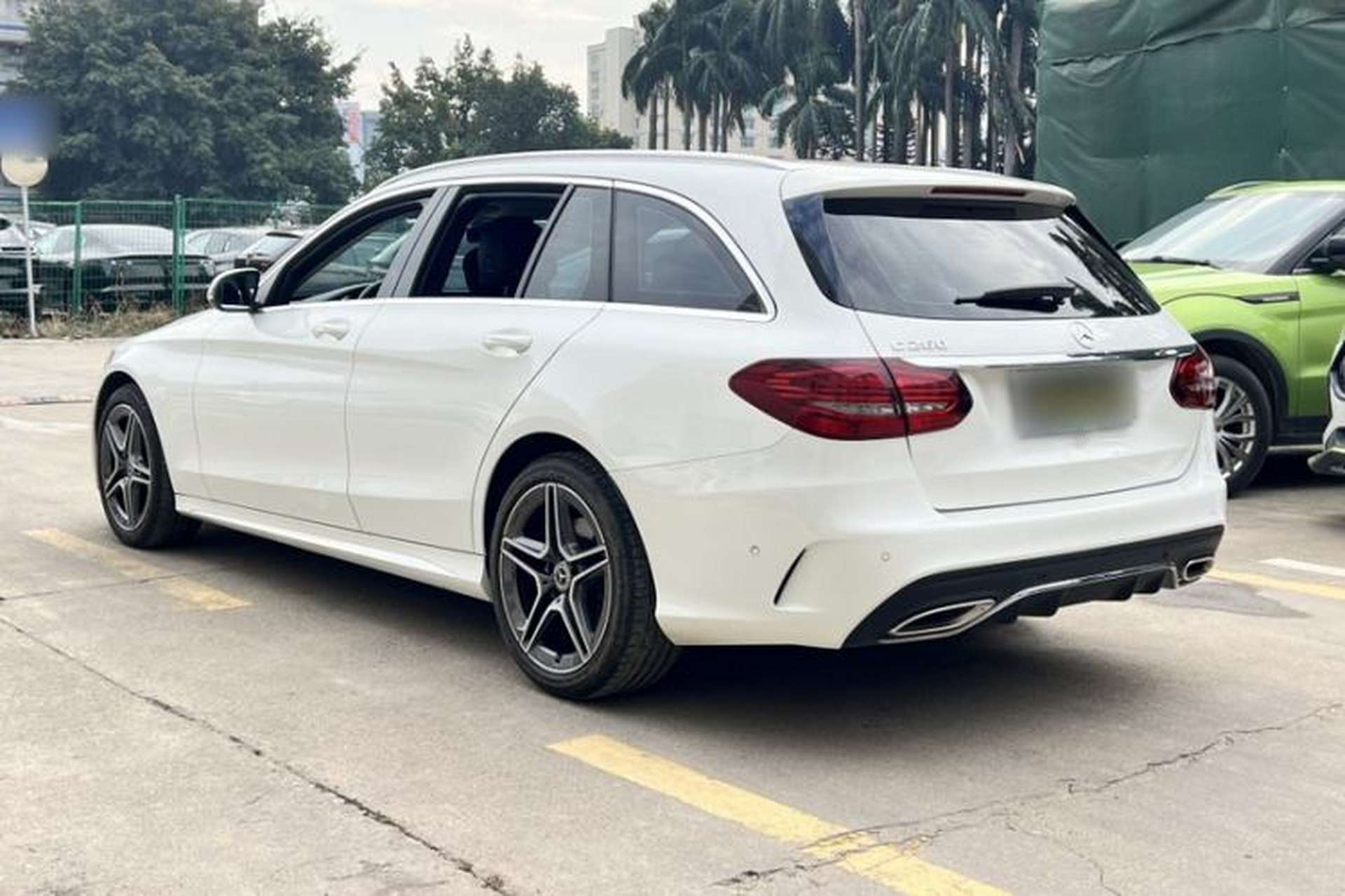 Used Mercedes-Benz C-Class 2020 Facelifted C 260 Estate Exterior 2