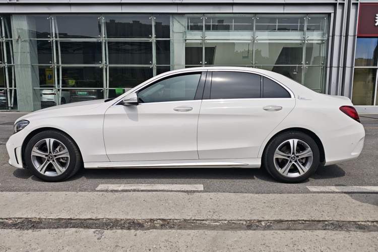 Used Mercedes-Benz C-Class 2020 Restyled C 260 L Sport Edition Exterior 2