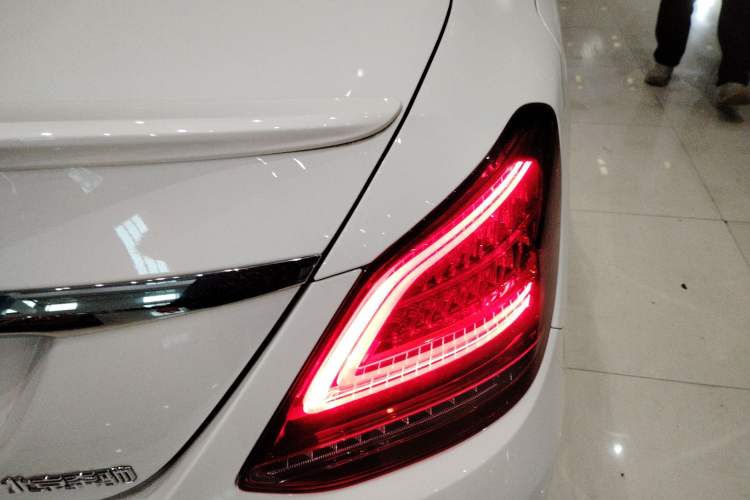 Used Mercedes-Benz C-Class 2020 C 260 Sport Edition Exterior 3