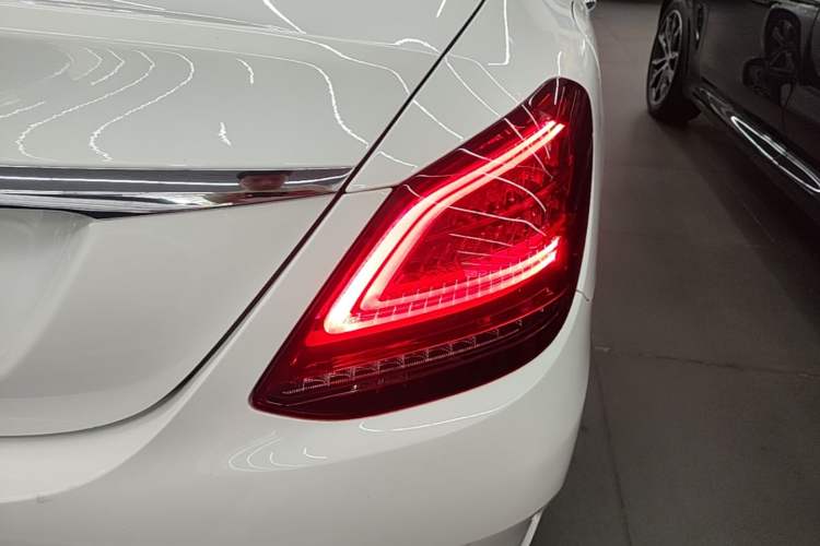 Used Mercedes-Benz C-Class 2020 Restyled C 260 L Sport Edition Exterior 3