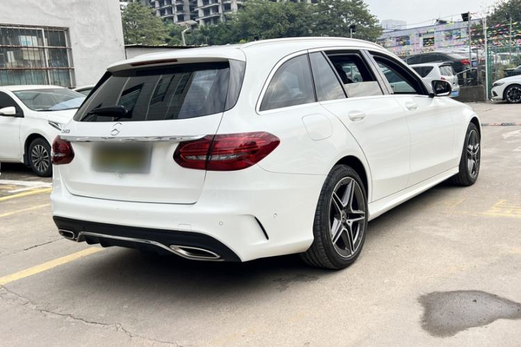 Used Mercedes-Benz C-Class 2020 Facelifted C 260 Estate Exterior 4