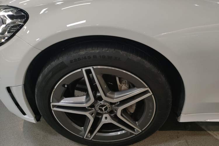 Used Mercedes-Benz C-Class 2020 C 260 Estate Exterior 4