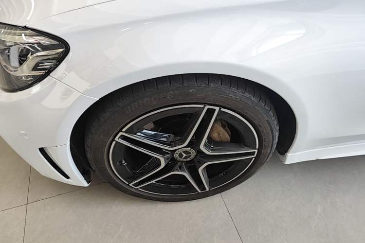 Used Mercedes-Benz C-Class 2020 C 260 Coupe Exterior 4