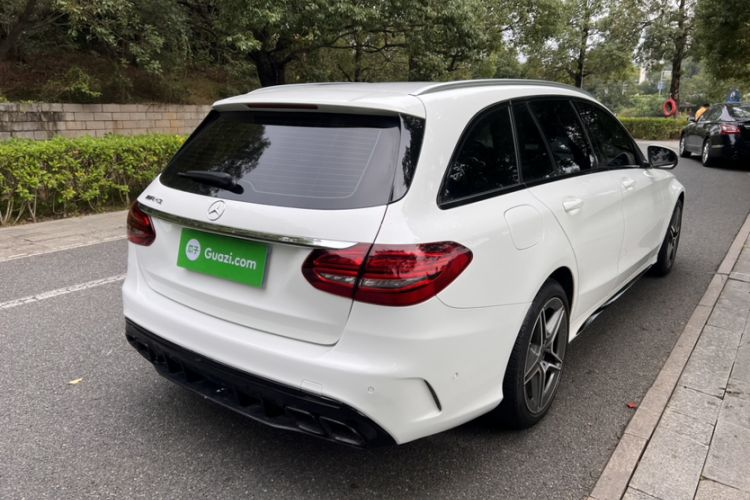 Used Mercedes-Benz C-Class 2020 C 260 Estate Exterior 4