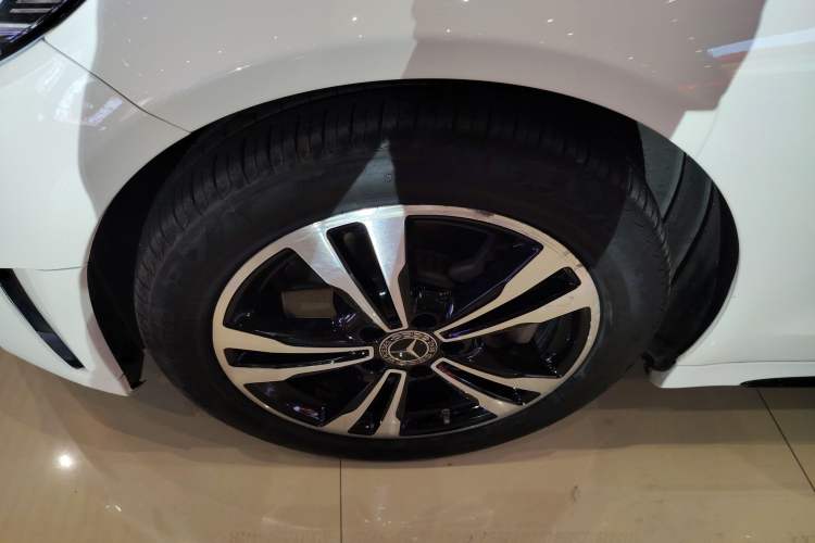 Used Mercedes-Benz C-Class 2020 C 260 Sport Edition Exterior 4