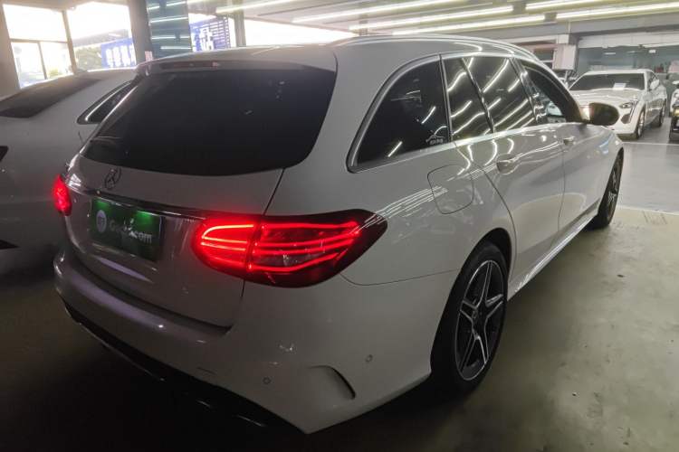 Used Mercedes-Benz C-Class 2020 Facelifted C 260 Estate Exterior 5