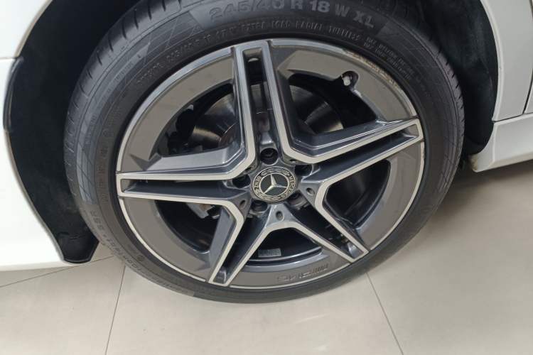 Used Mercedes-Benz C-Class 2020 Facelifted C 260 Estate Exterior 5