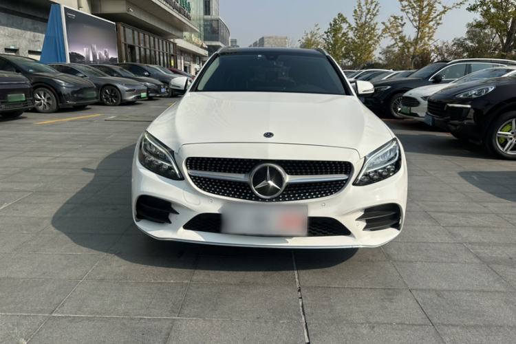 Used Mercedes-Benz C-Class 2020 Facelifted C 260 Estate Exterior 5