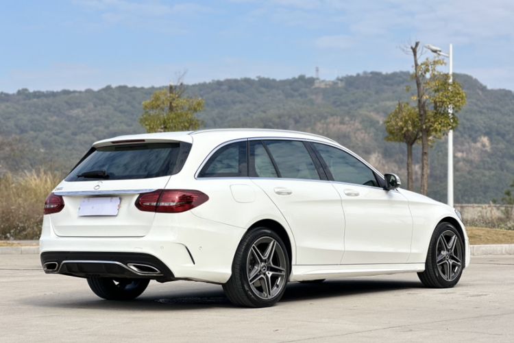 Used Mercedes-Benz C-Class 2020 Facelifted C 260 Estate Exterior 5