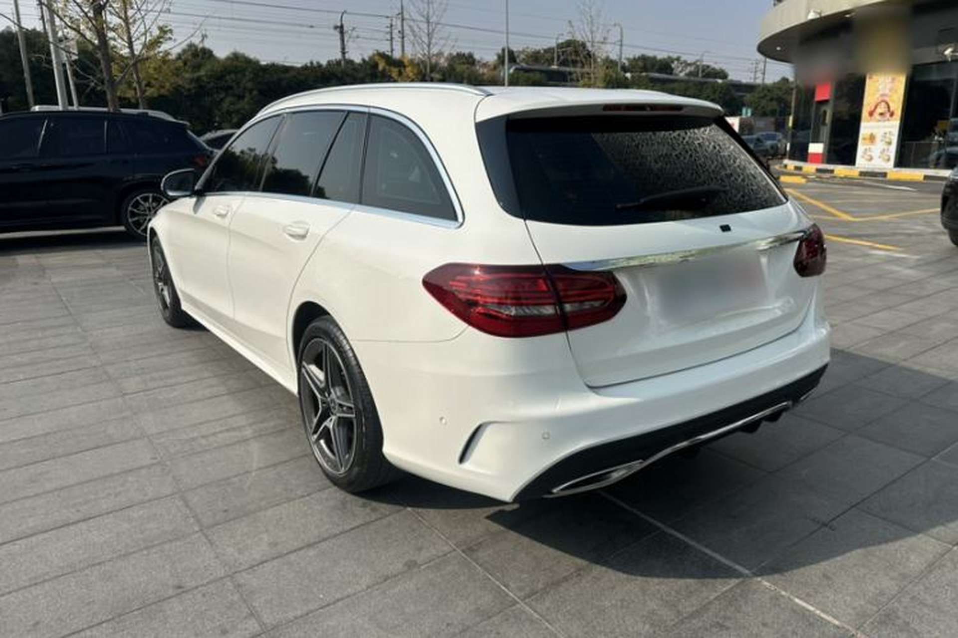 Used Mercedes-Benz C-Class 2020 Facelifted C 260 Estate Exterior 6
