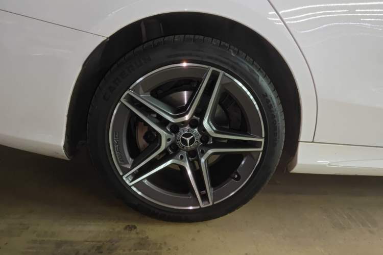 Used Mercedes-Benz C-Class 2020 Facelifted C 260 Estate Exterior 8