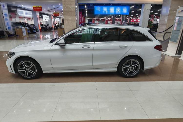 Used Mercedes-Benz C-Class 2020 C 260 Estate Exterior 8