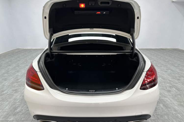 Used Mercedes-Benz C-Class 2020 C 260 Sport Edition Exterior 9