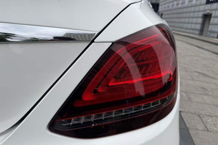 Used Mercedes-Benz C-Class 2020 Restyled C 260 L Sport Edition Exterior 9