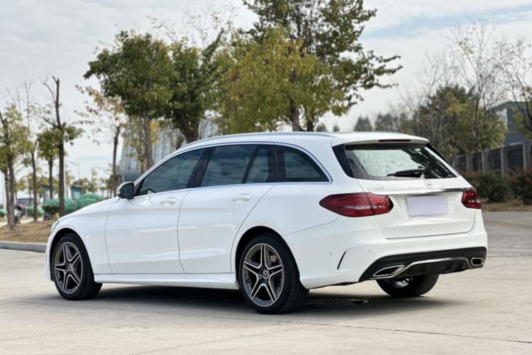 Used Mercedes-Benz C-Class 2020 Facelifted C 260 Estate Exterior 9