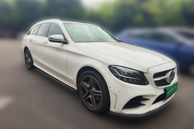 Used Mercedes-Benz C-Class 2020 C 260 Estate Front Right 45 Deg