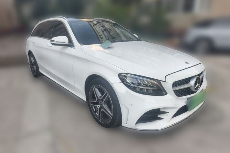 Used Mercedes-Benz C-Class 2020 Facelifted C 260 Estate Front Right 45 Deg