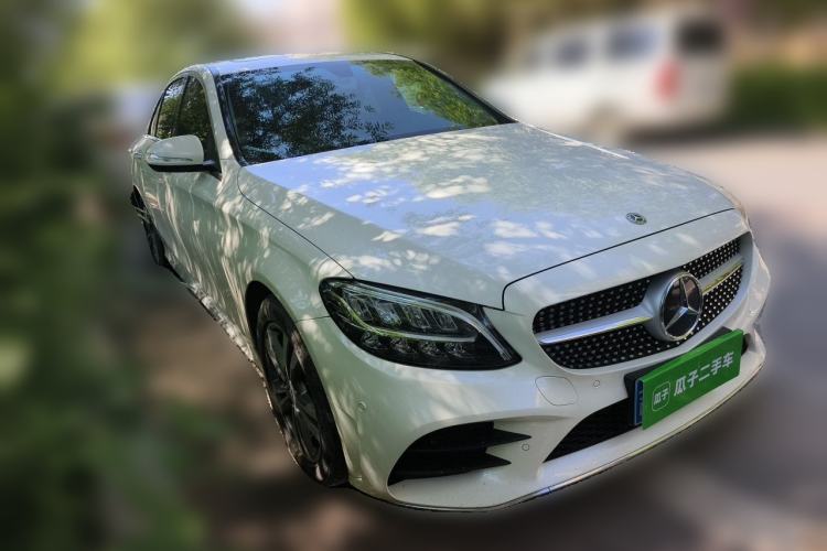 Used Mercedes-Benz C-Class 2020 C 200 L Fashion Edition Sport Version Front Right 45 Deg