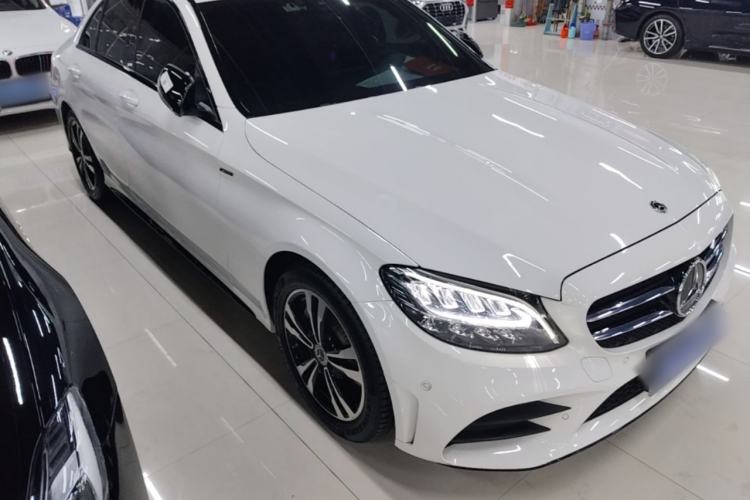 Used Mercedes-Benz C-Class 2020 C 260 Sport Edition Front Right 45 Deg