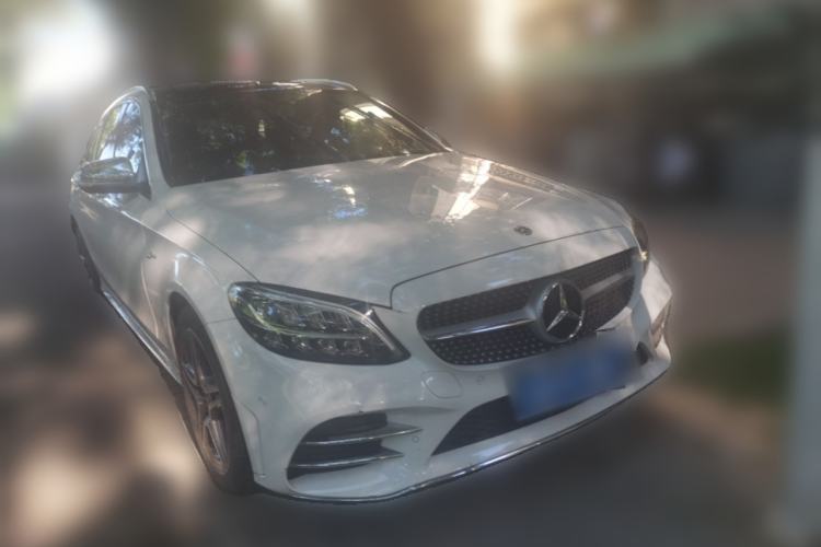 Used Mercedes-Benz C-Class 2020 Facelifted C 260 Estate Front Right 45 Deg
