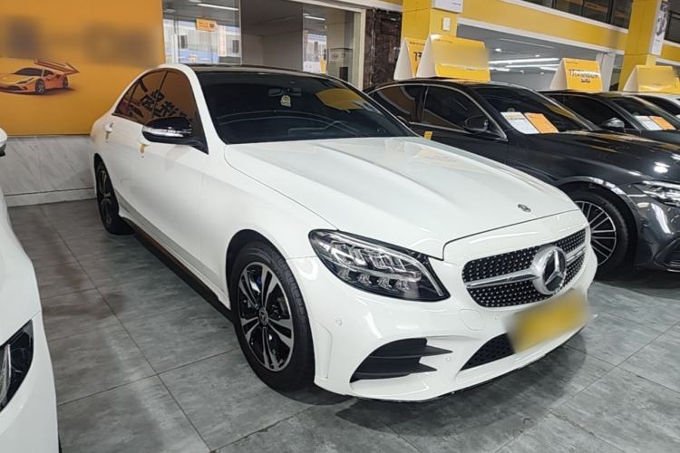 Used Mercedes-Benz C-Class 2020 C 260 Sport Edition Front Right 45 Deg