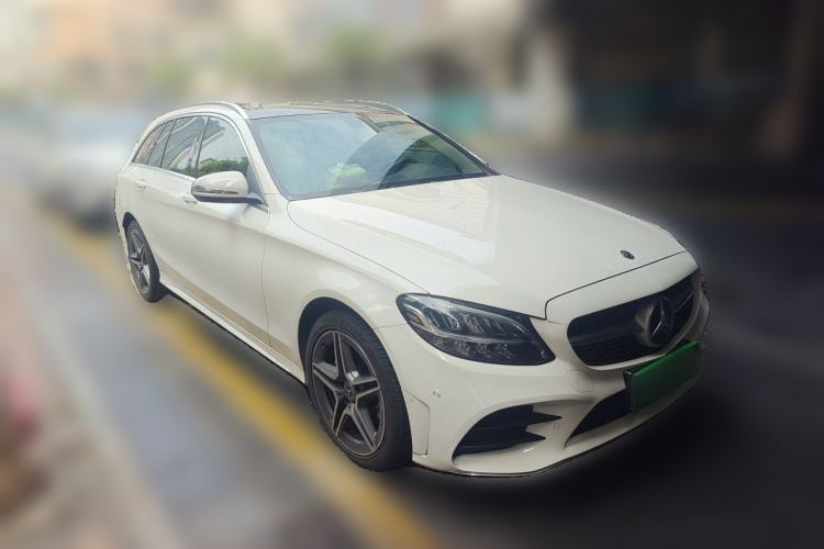 Used Mercedes-Benz C-Class 2020 Facelifted C 260 Estate Front Right 45 Deg