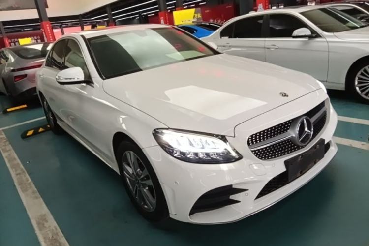 Used Mercedes-Benz C-Class 2020 Restyled C 200 L Fashion Edition Sport Version Front Right 45 Deg