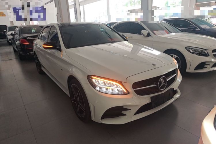 Used Mercedes-Benz C-Class 2020 Restyled C 260 L Sport Edition Front Right 45 Deg